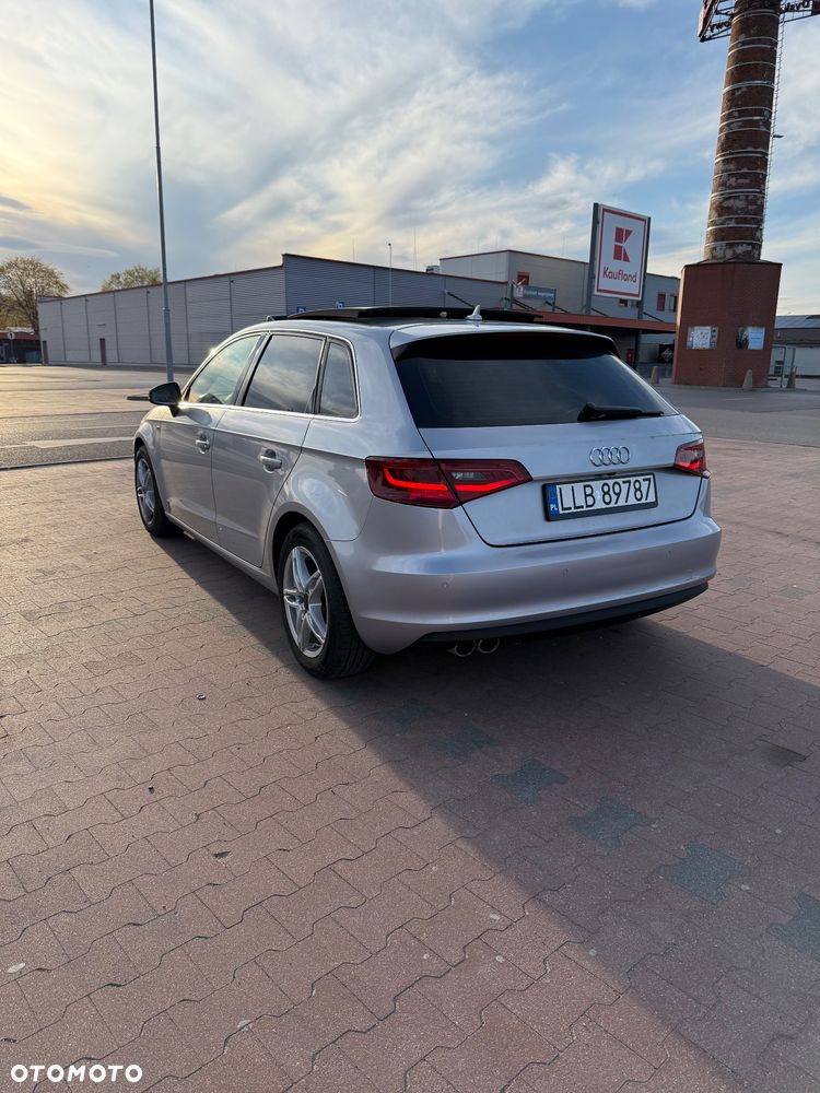 Audi A3 Sportback 2.0 TDI (clean diesel) S line Sportpaket - 4
