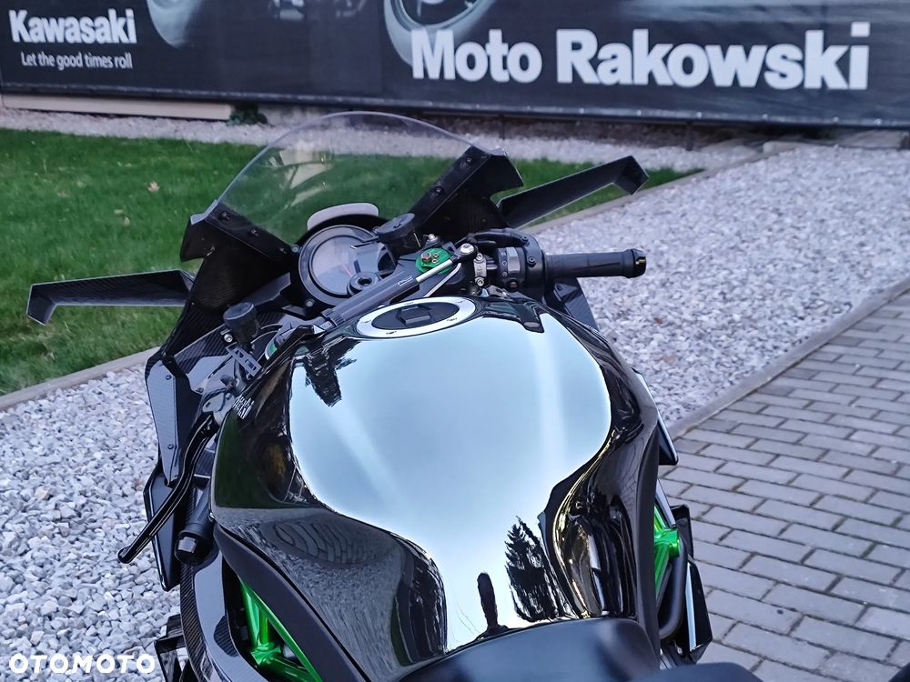 Kawasaki H2 - 13