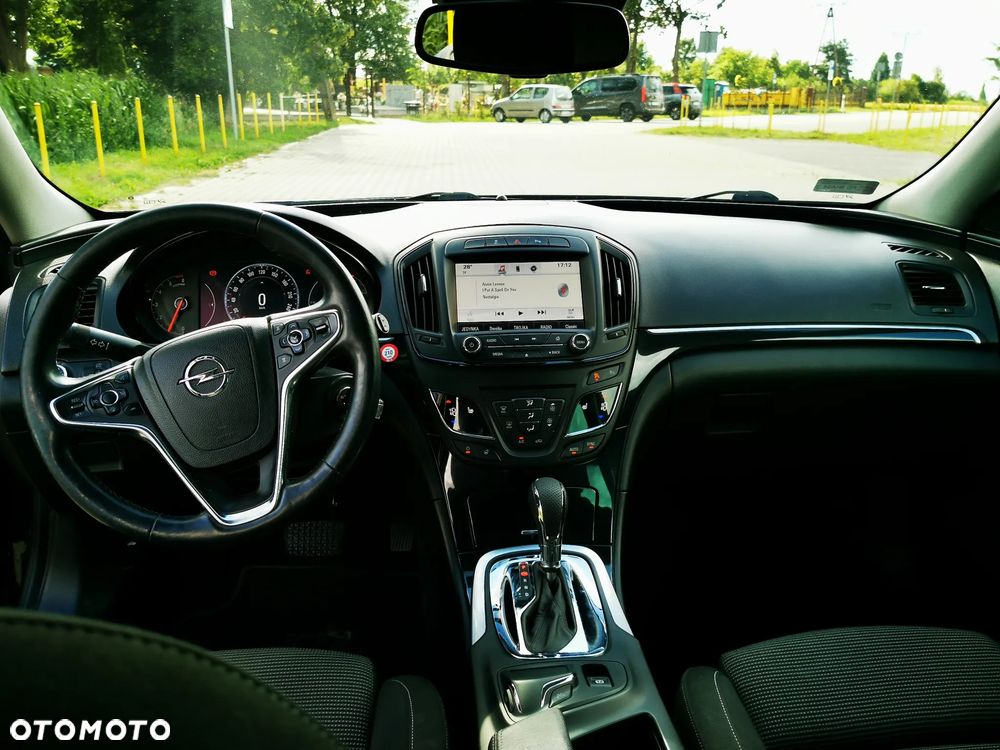 Opel Insignia 2.0 CDTI - 11