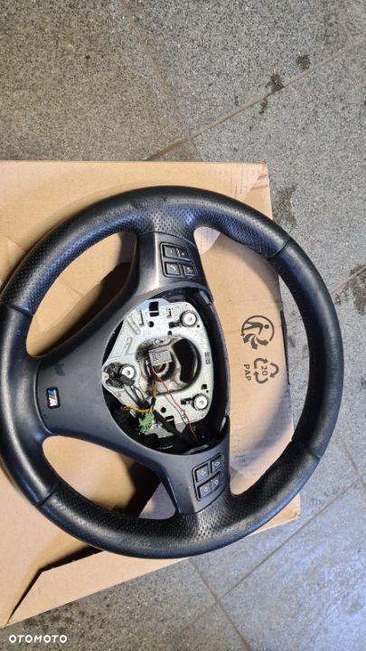 Kierownica skórzana multifunkcja Bmw E90 E91 E92 E93 M Pakiet - 1