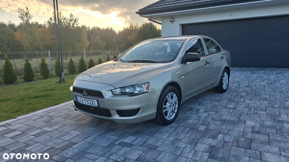 Mitsubishi Lancer - 11