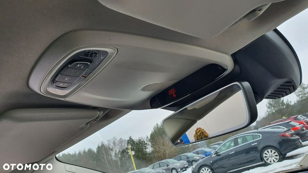 Volvo V40 D2 Momentum - 22