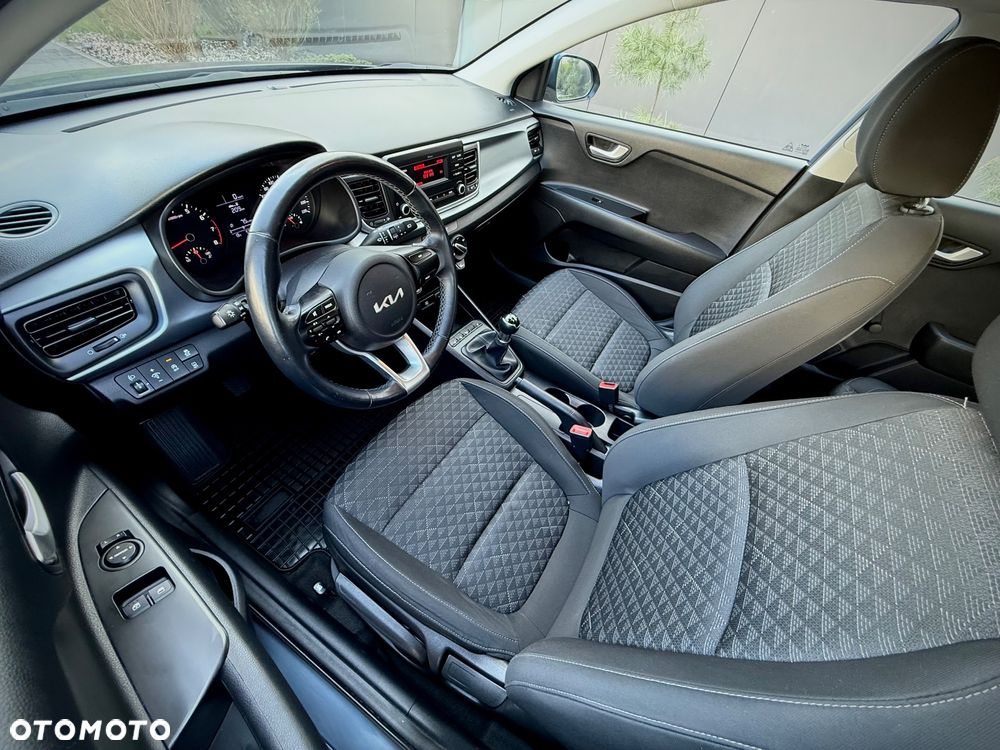 Kia Rio 1.2 M - 11