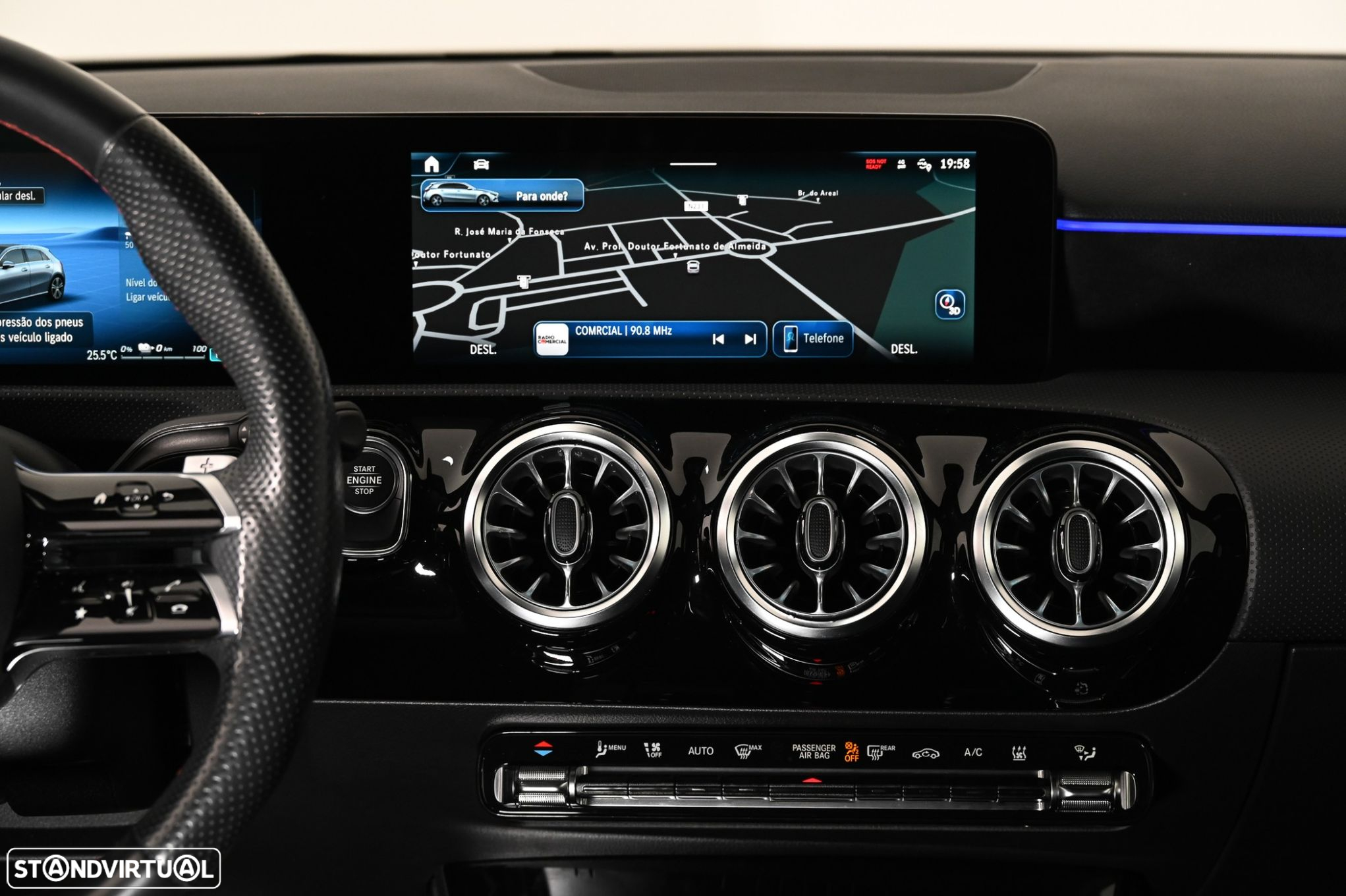 Mercedes-Benz A 250 e AMG Line - 23