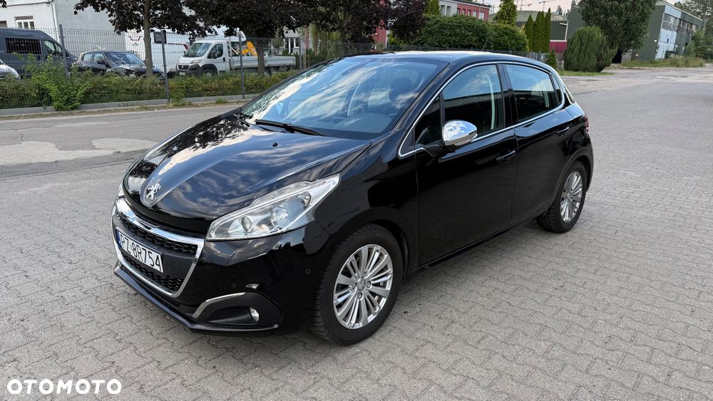 Peugeot 208 1.2 PureTech Style - 1