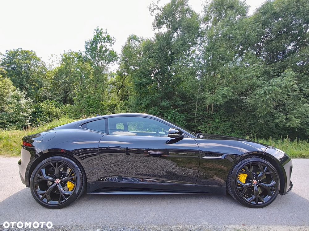 Jaguar F-Type R AWD - 4