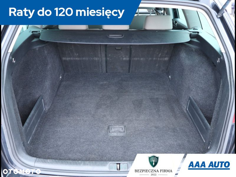 Volkswagen Passat - 15