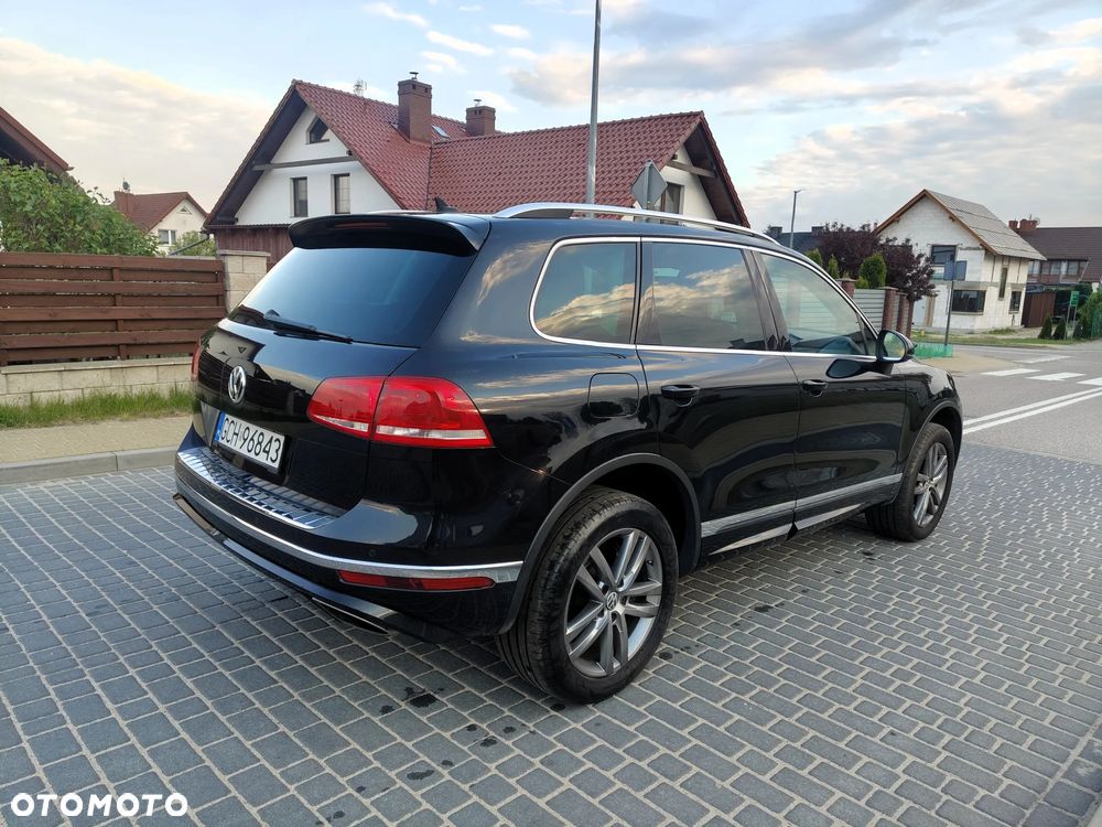 Volkswagen Touareg 3.0 V6 TDI BMT Perfectline R-Style - 9
