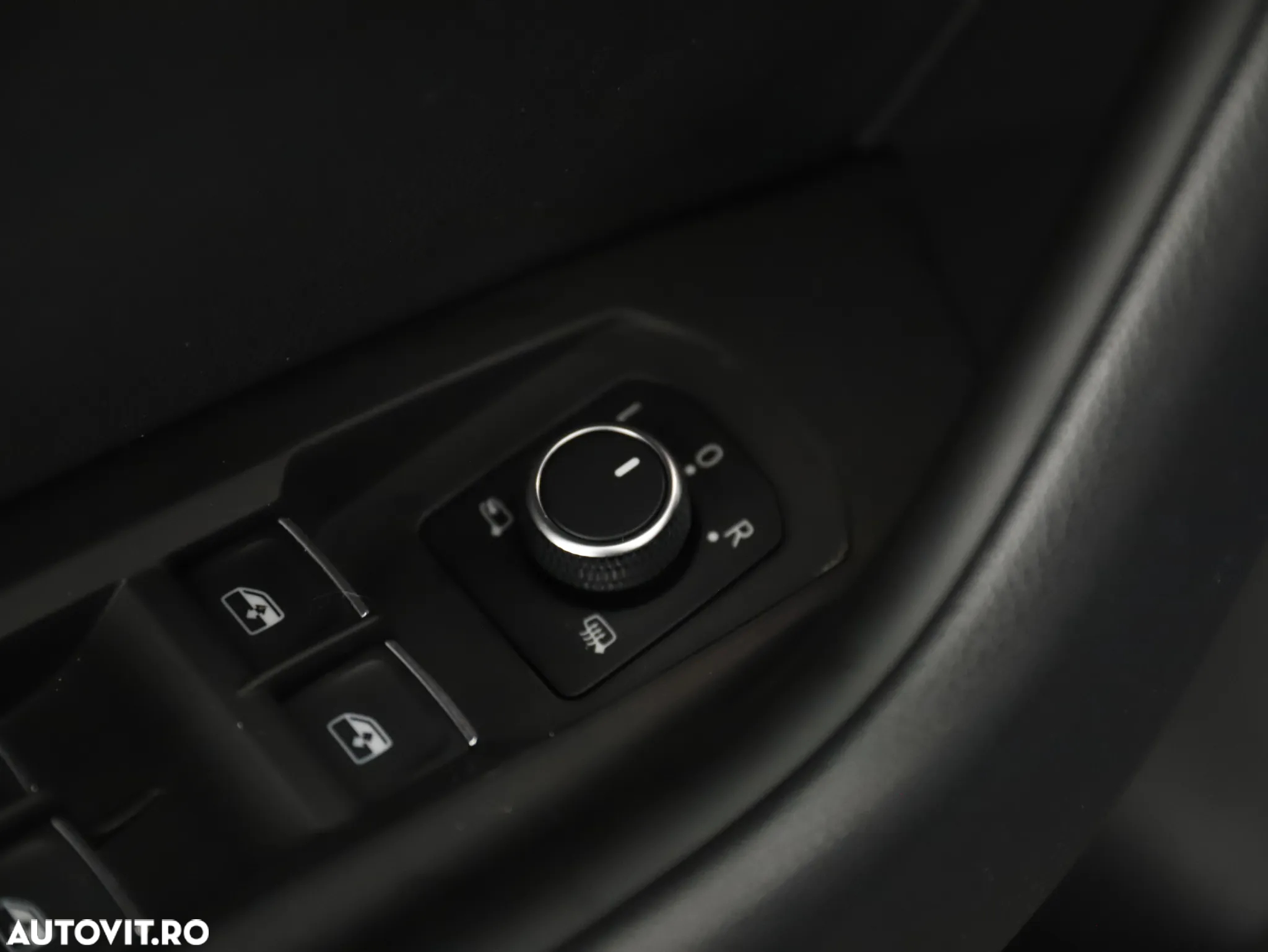 Volkswagen Touareg V6 TDI R-Style - 25