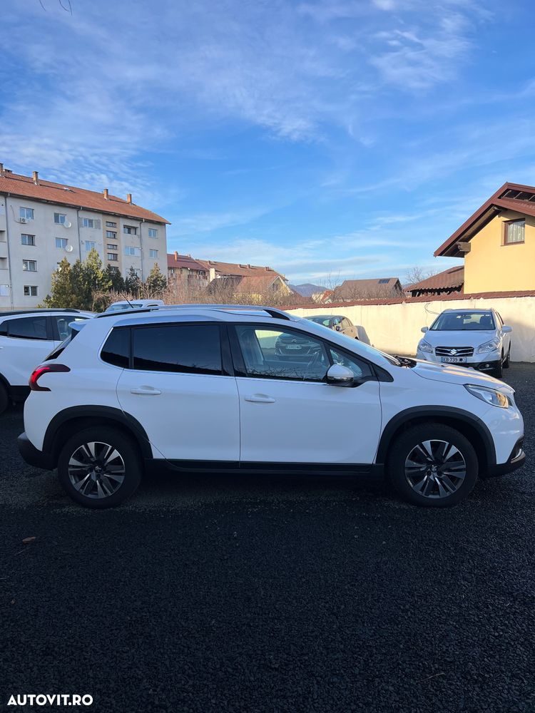 Peugeot 2008 BlueHDi FAP 120 STOP & START EAT6 Crossway - 5