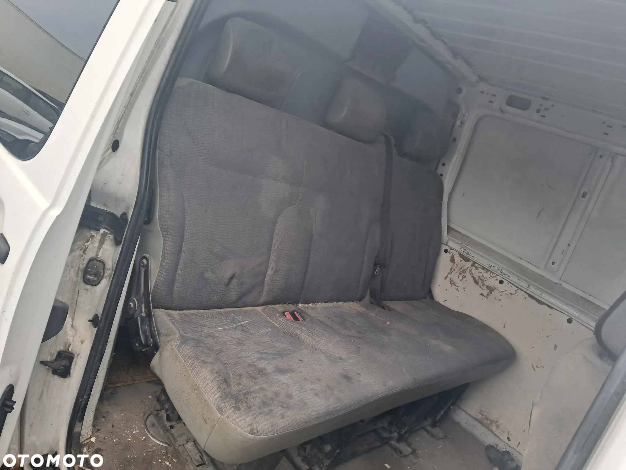 DAWCA CZĘŚCI PEUGEOT EXPERT II 2007 1.6 HDI 9HU KL EWP - 15