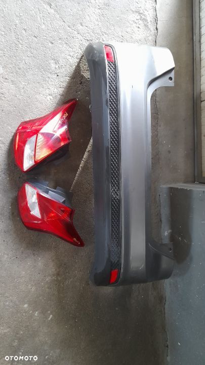 Ford Focus Mk3 lampa lewy tył prawy tył - 4