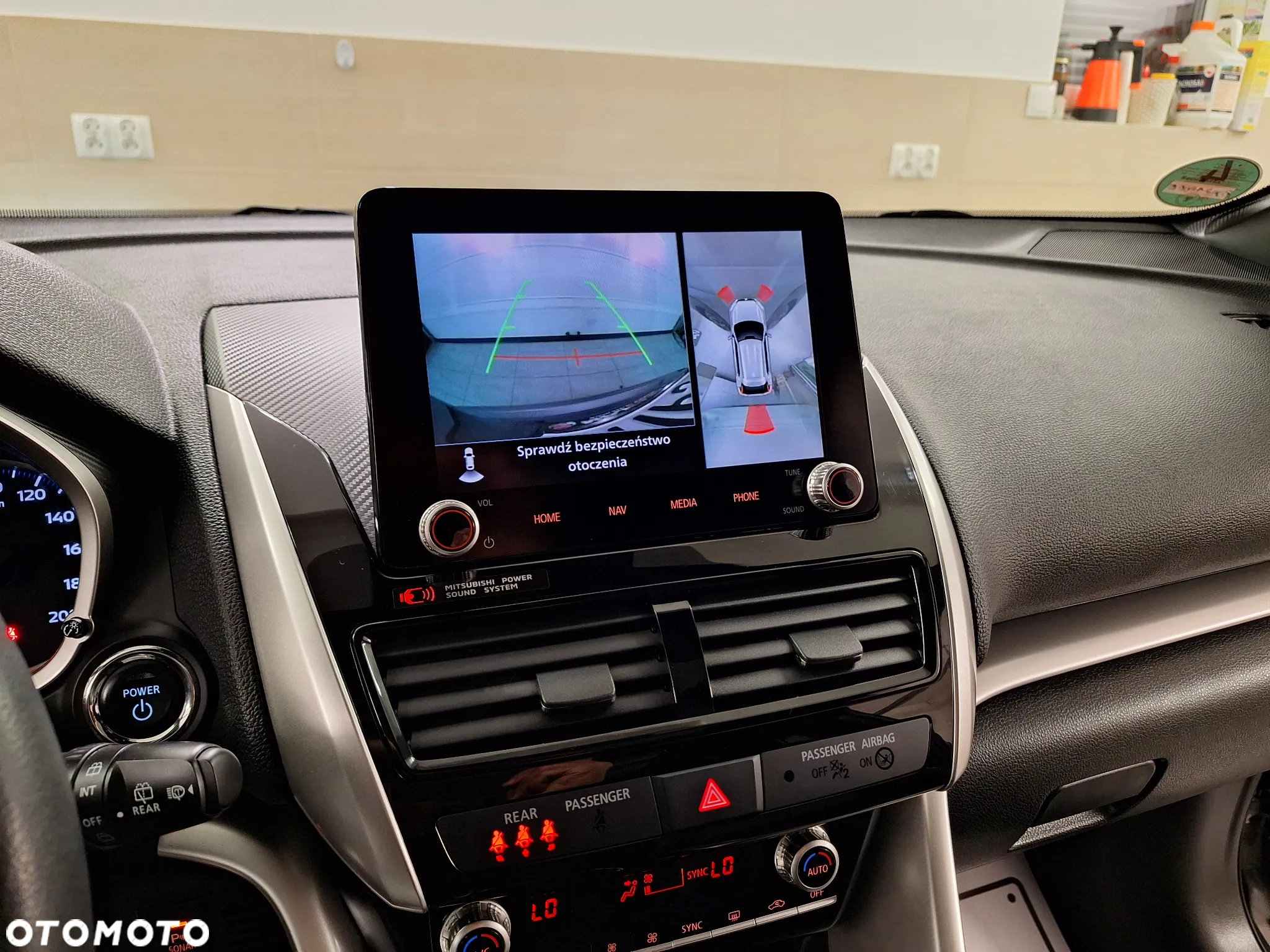 Mitsubishi Eclipse Cross Plug-In Hybrid 4WD Top - 35
