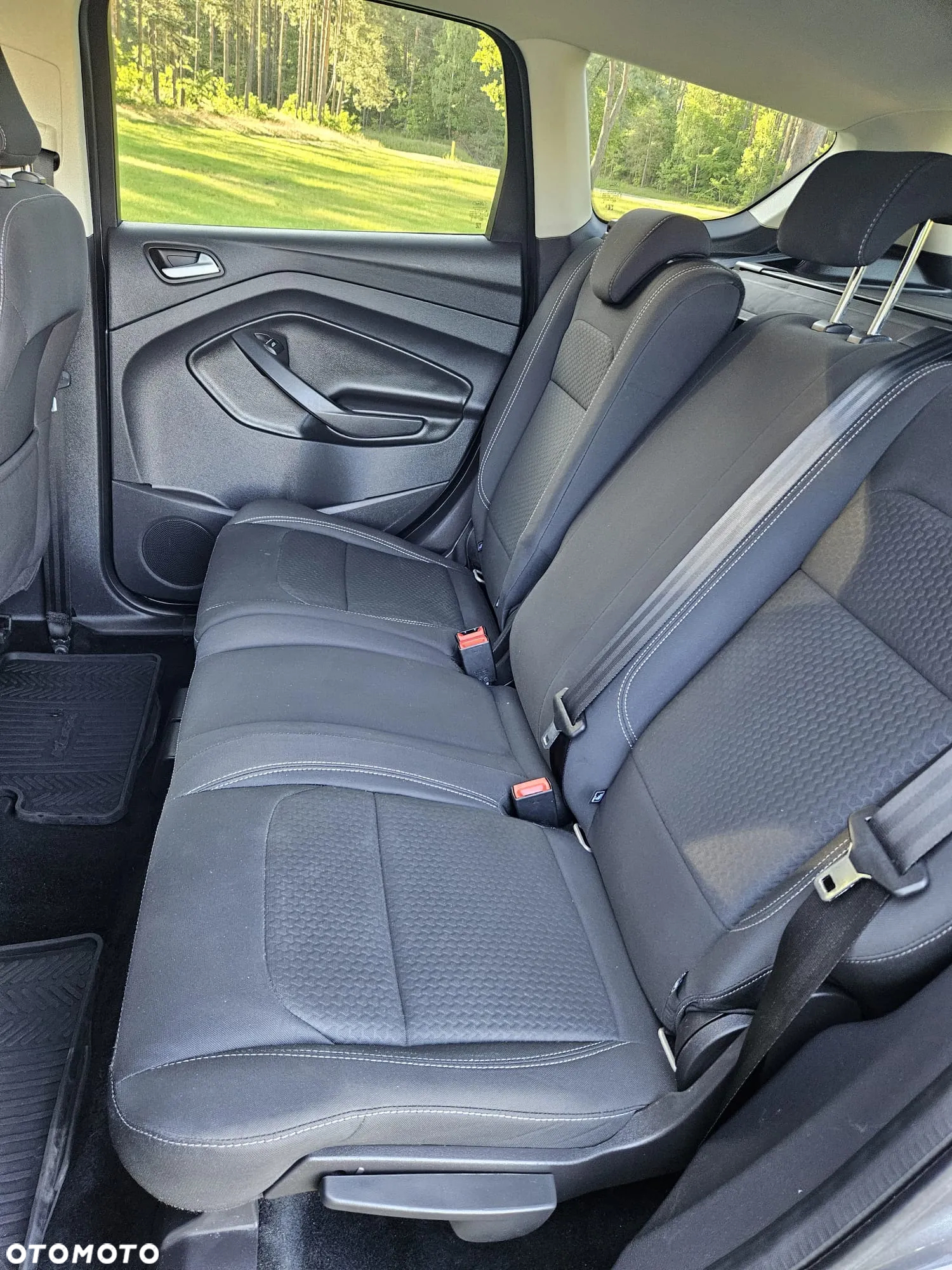Ford Kuga 2.0 TDCi AWD Titanium - 28