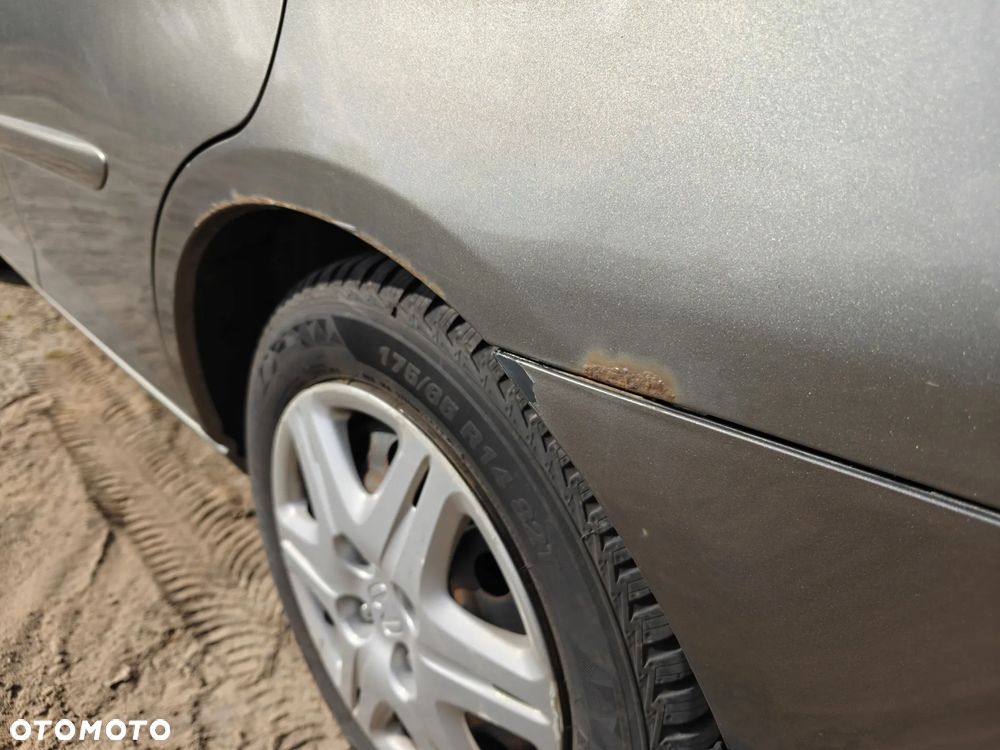 Honda City 1.4 Comfort - 8