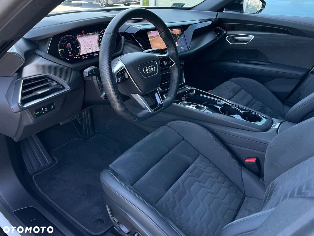 Audi e-tron GT - 21