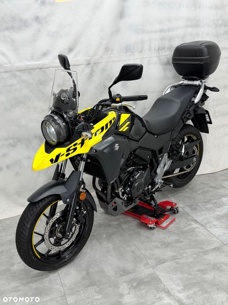 Suzuki V-STROM - 27