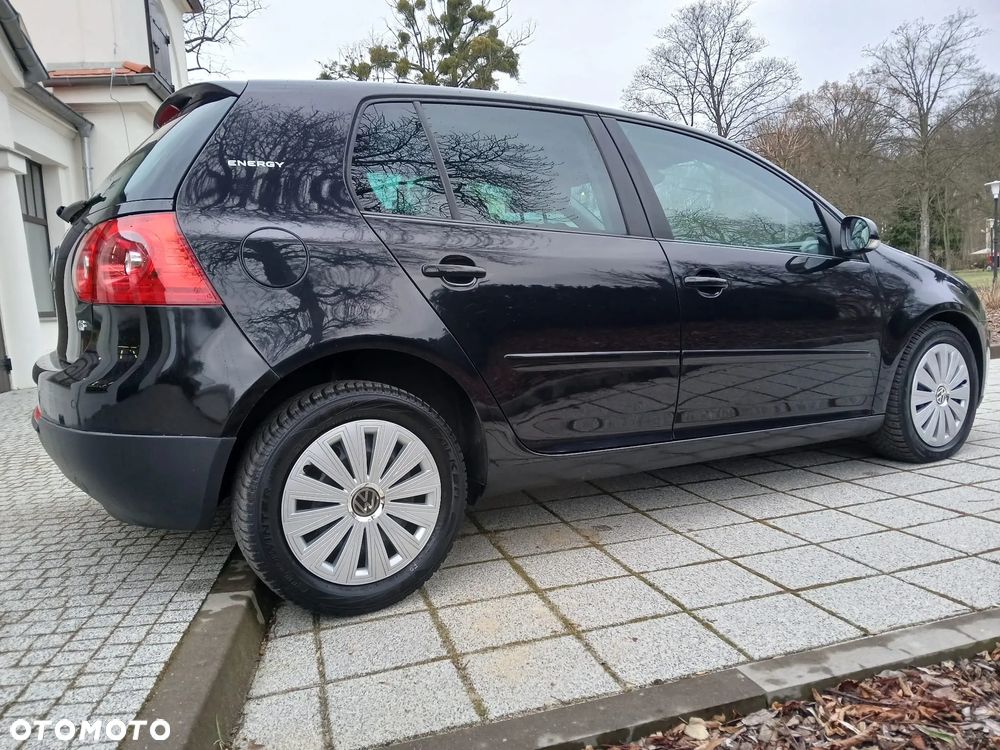 Volkswagen Golf - 9