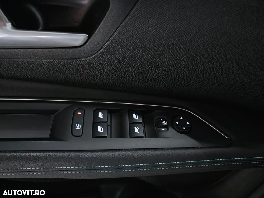 Peugeot 3008 1.2 PureTech 130 EAT8 Allure Pack - 16