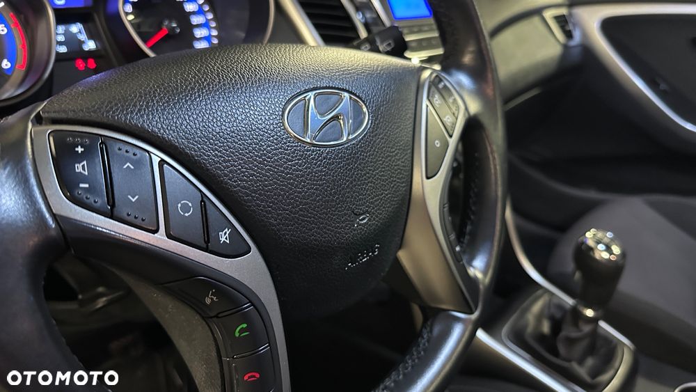 Hyundai i30 blue 1.6 CRDi YES Gold - 27