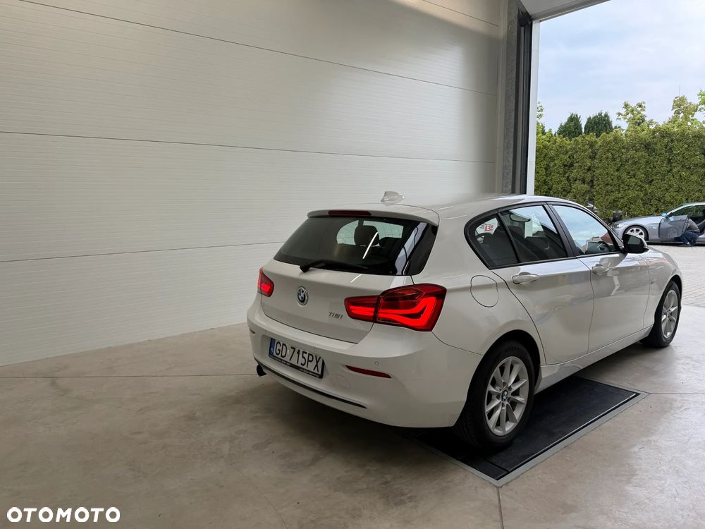 BMW Seria 1 118i Sport Line - 18