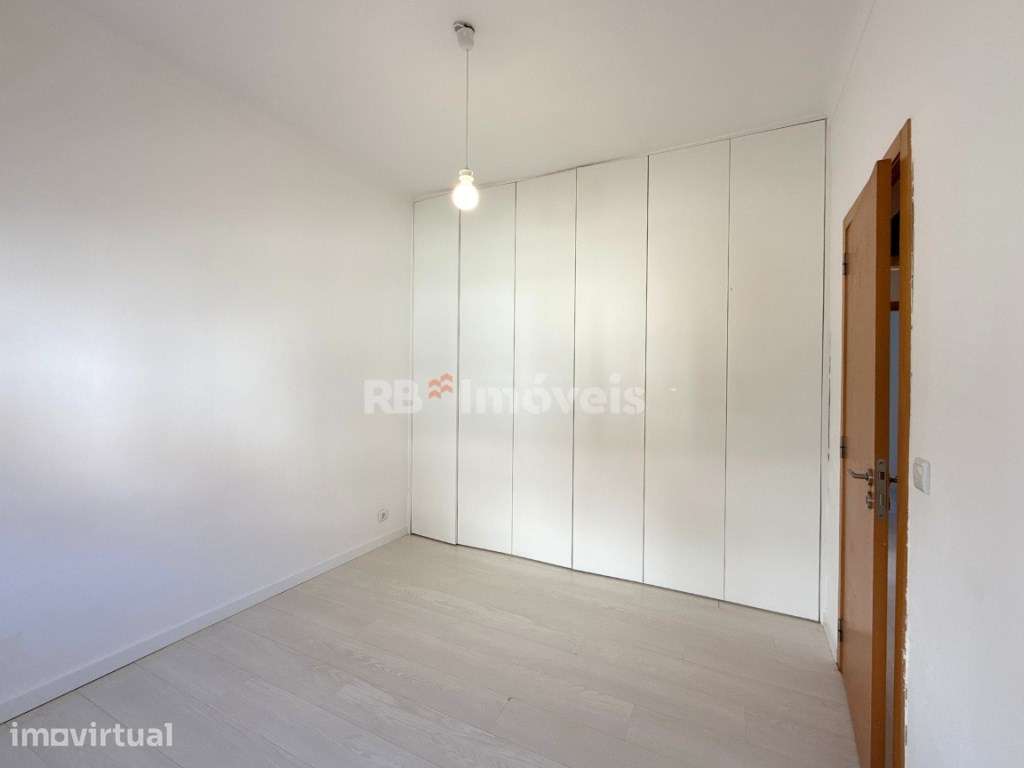 Moradia T3 Renovada com Quintal e Anexo Atalaia, Vila Nova da Barqu... - Grande imagem: 4/53