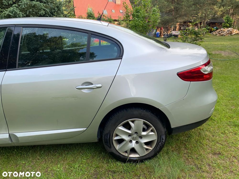 Renault Fluence 1.6 16V Color Edition - 14