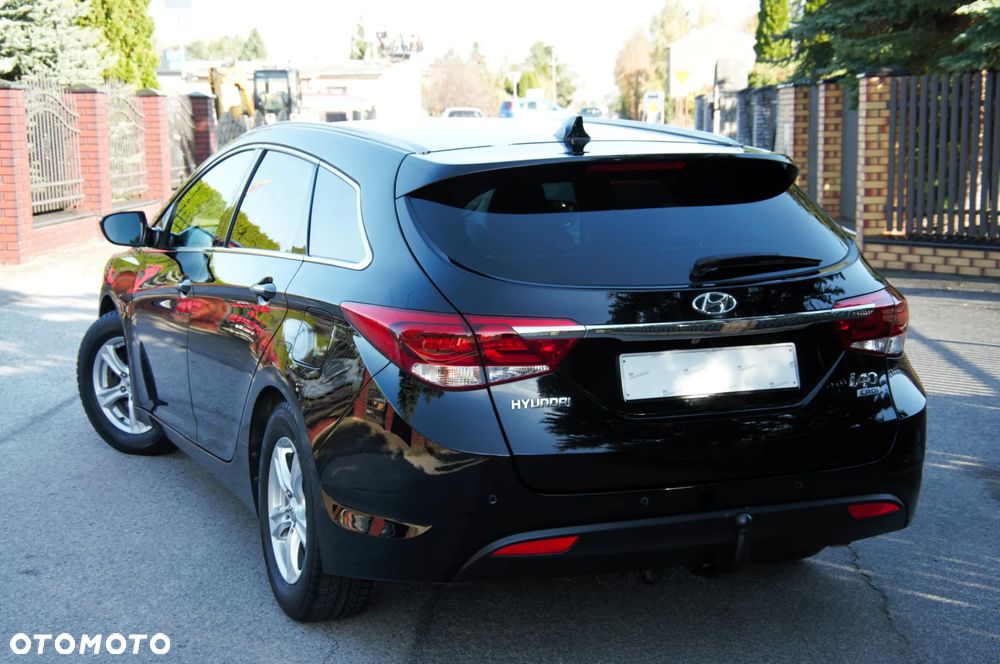 Hyundai i40 Kombi blue 1.6 CRDi DCT Space Plus - 19