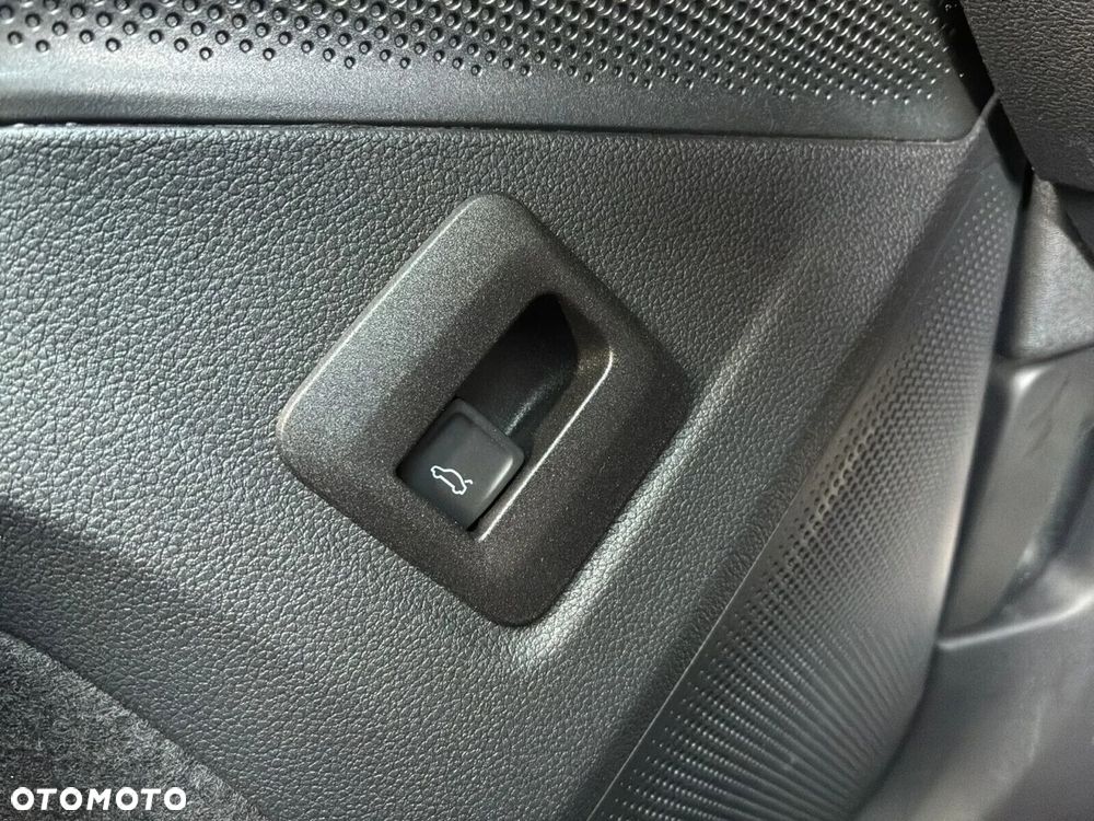 Volkswagen Tiguan - 37