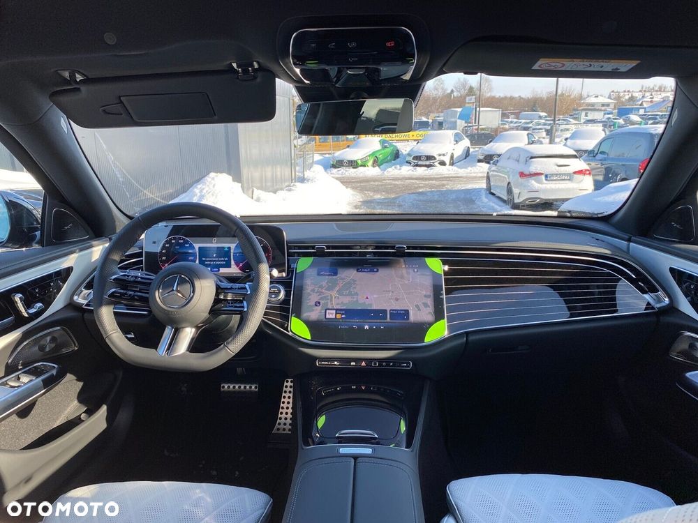 Mercedes-Benz Klasa E - 24