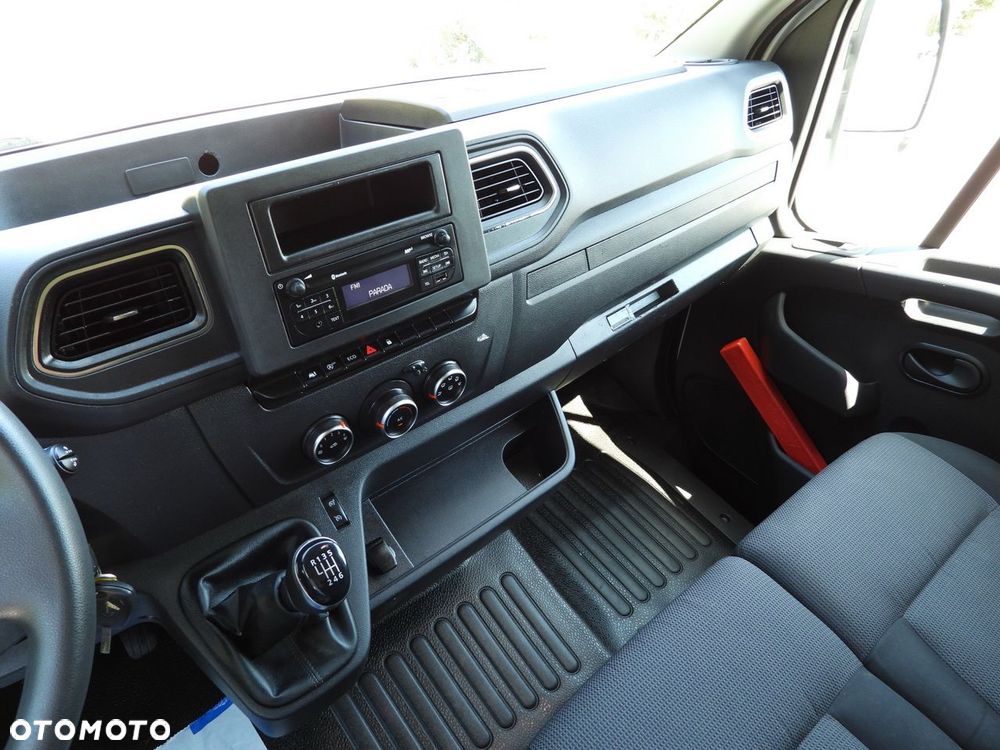 Renault MASTER  PLANDEKA 10 PALET WEBASTO TEMPOMAT LEDY PNEUMATYKA KLIMATYZACJA  165KM - 31