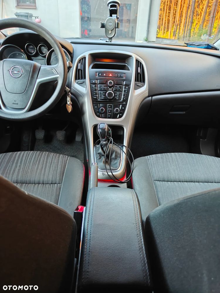 Opel Astra 1.7 CDTI - 8