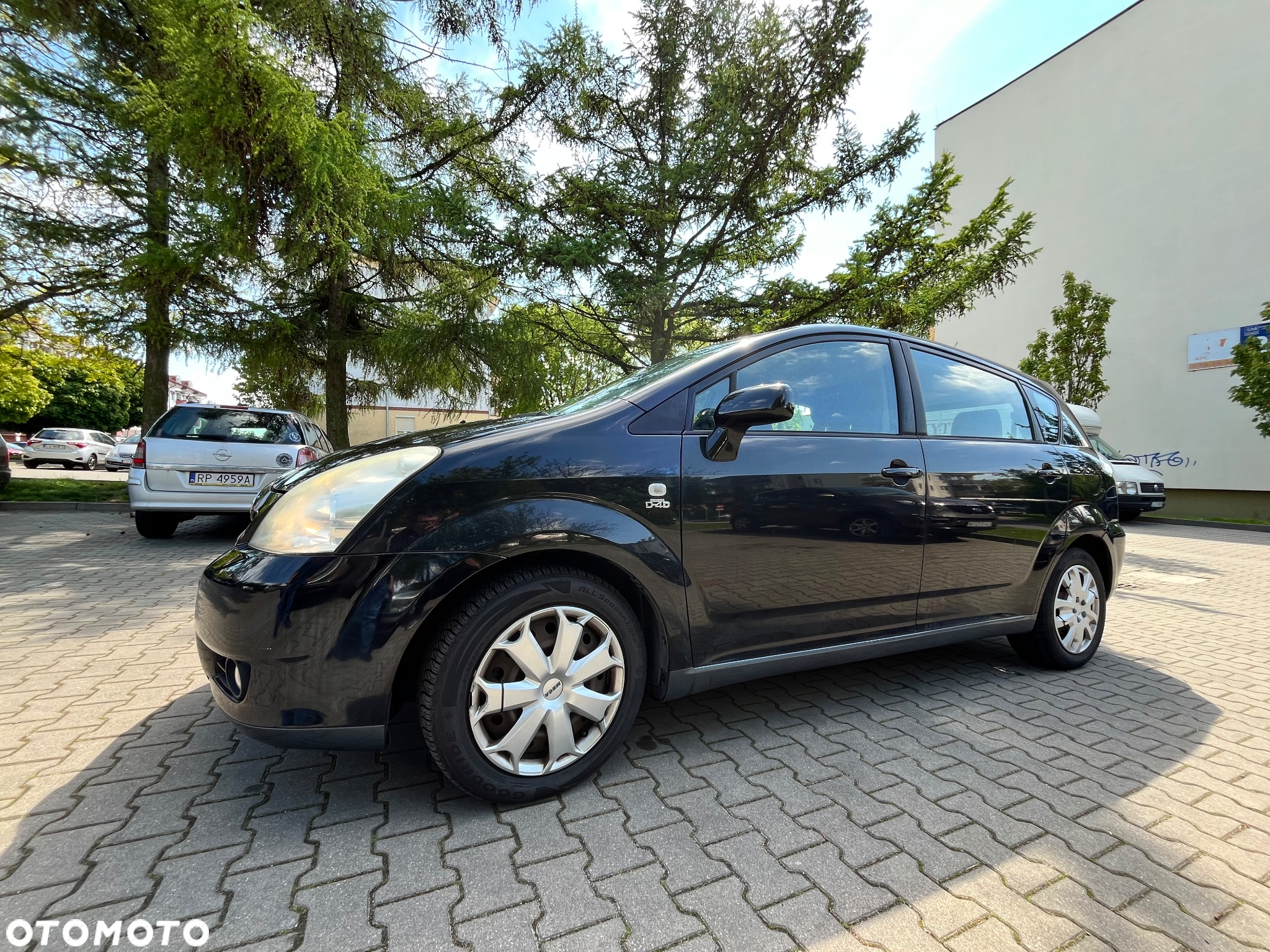 Toyota Corolla Verso 2.0 D-4D - 8