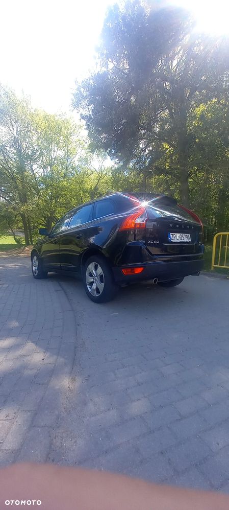 Volvo XC 60 D5 AWD Momentum - 6