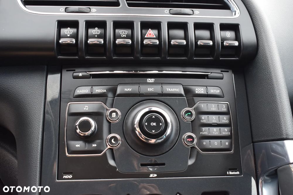 Peugeot 3008 2.0 HYbrid4 - 28