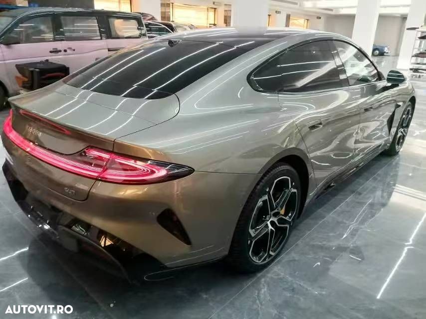 XIAOMI SU7 2025 — imagine 4