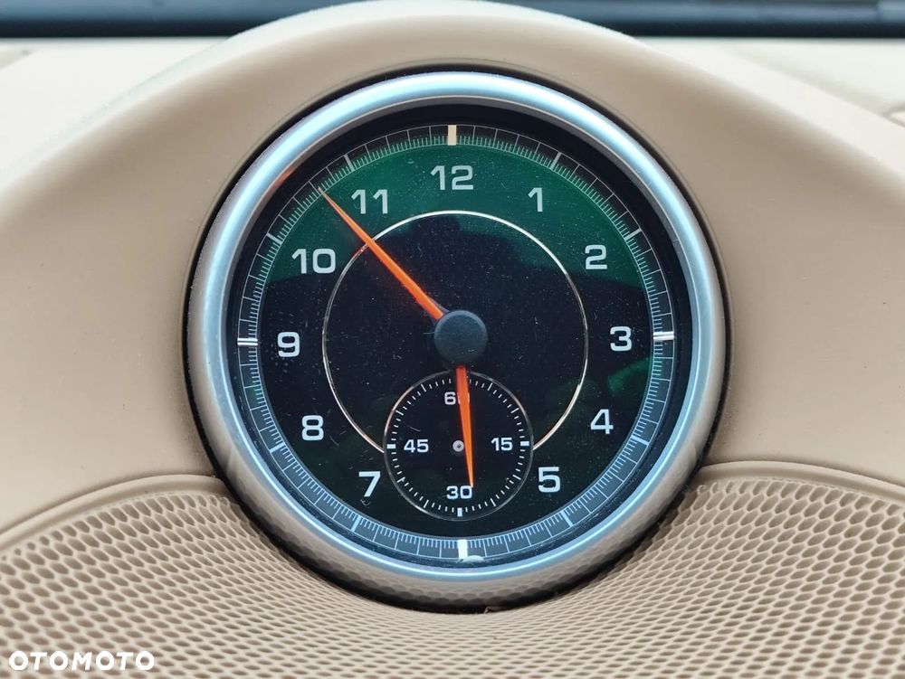 Porsche Cayenne S - 17