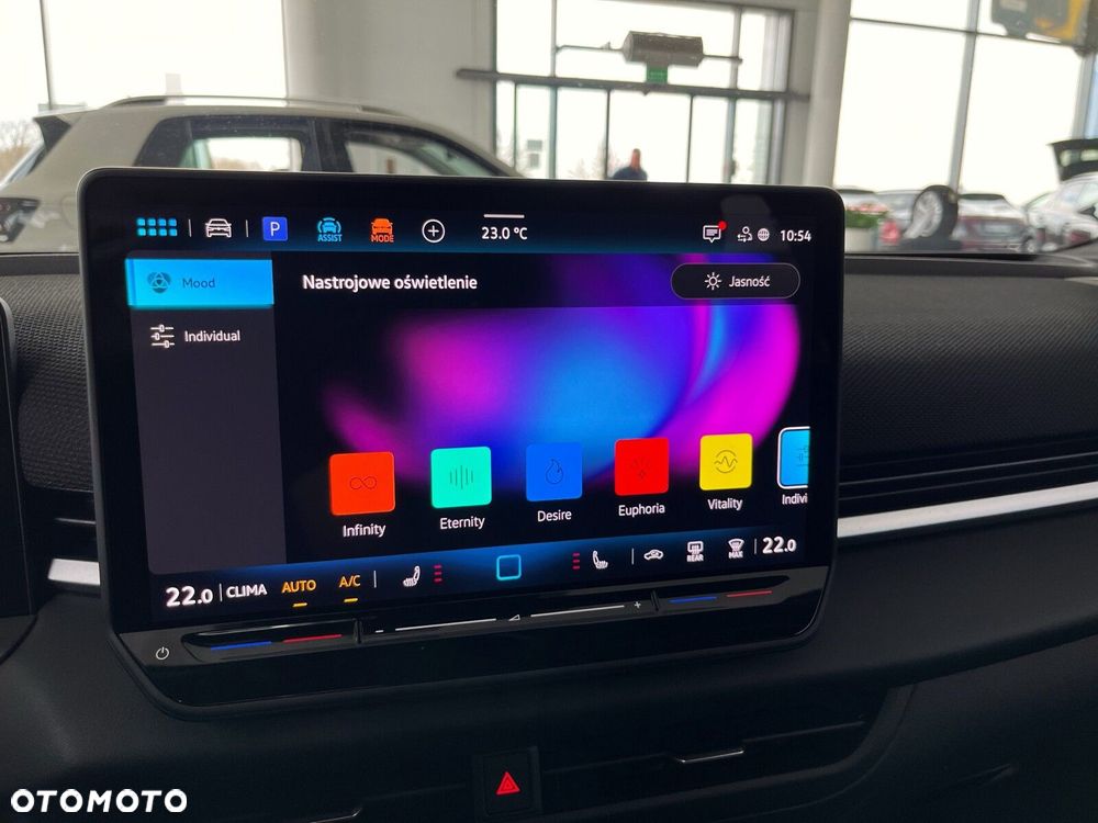 Volkswagen T-Roc 1.5 eTSI R-Line DSG - 15