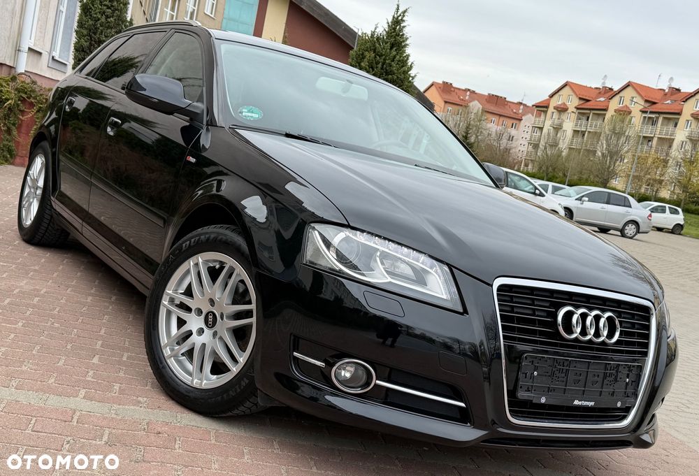 Audi A3 Sportback 1.4 TFSI S line Sportpaket - 2