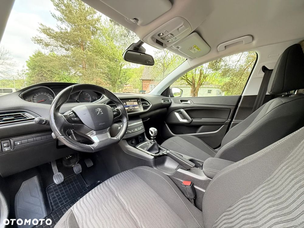 Peugeot 308 1.6 THP Allure - 17