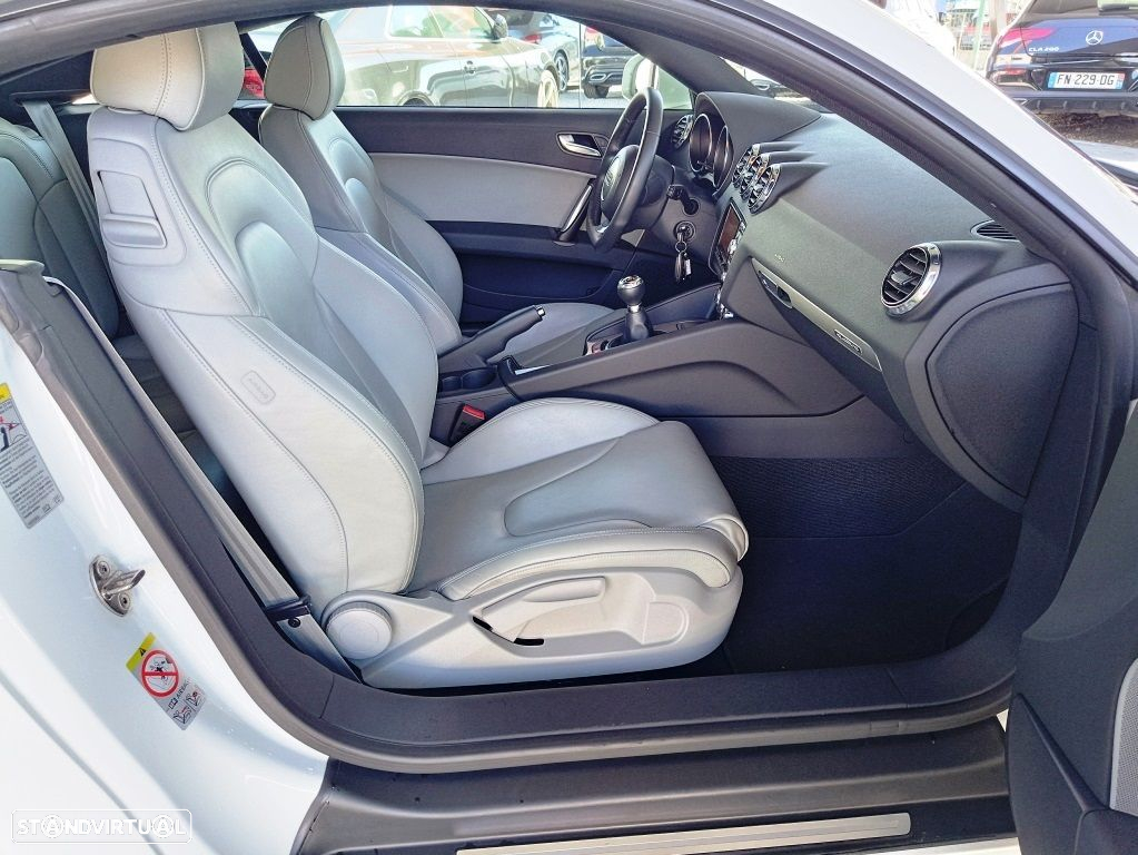 Audi TT Coupé 2.0 TDI quattro Limited Edition - 44