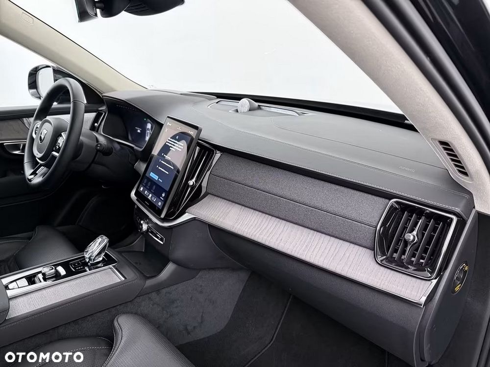 Volvo XC 90 T8 AWD Ultra Dark - 11