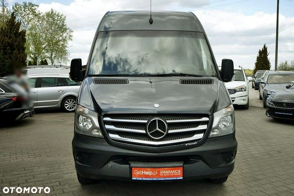 Mercedes-Benz Sprinter - 10