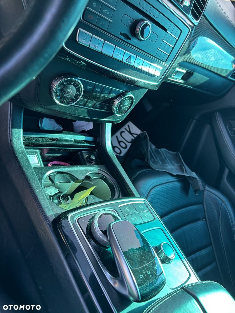 Mercedes-Benz GLE - 37