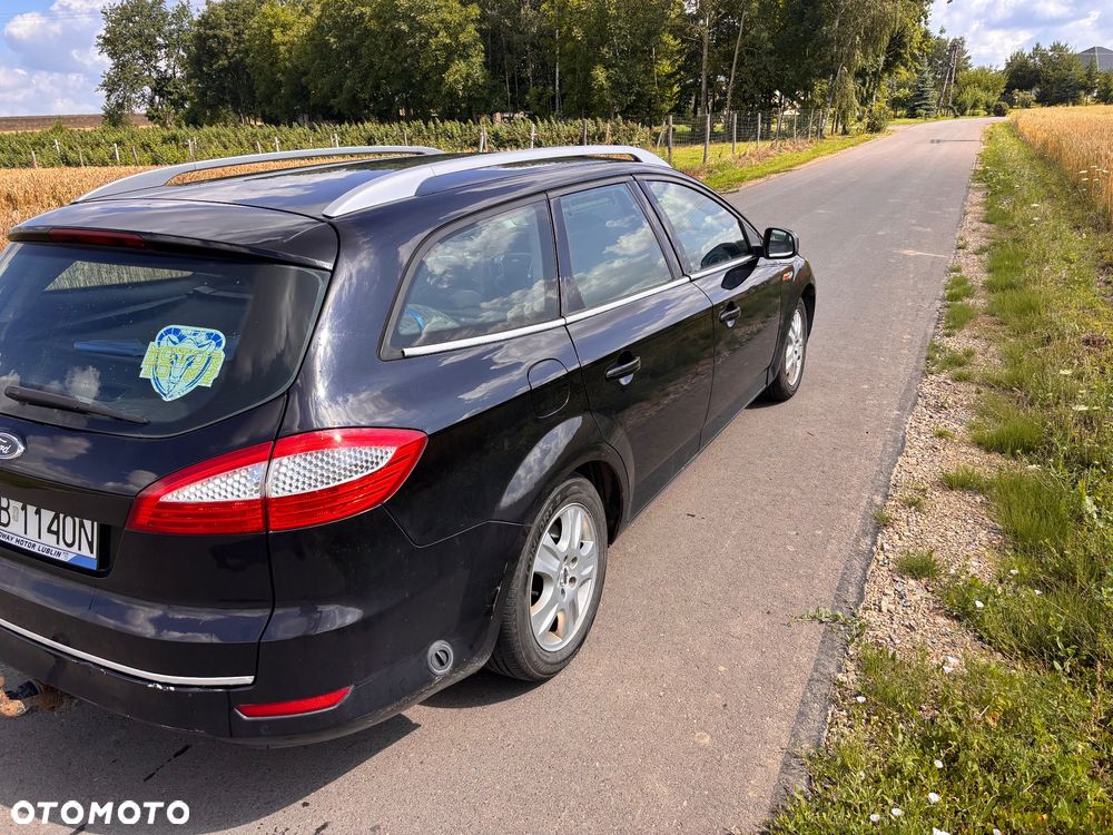 Ford Mondeo 2.0 Ghia - 4