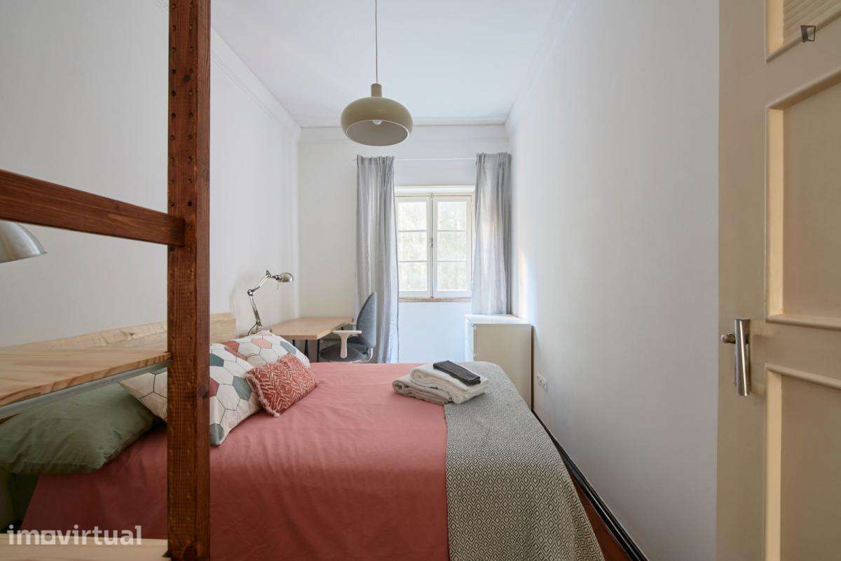 Quarto - localizado em Arroios Lisbon - Grande imagem: 4/23
