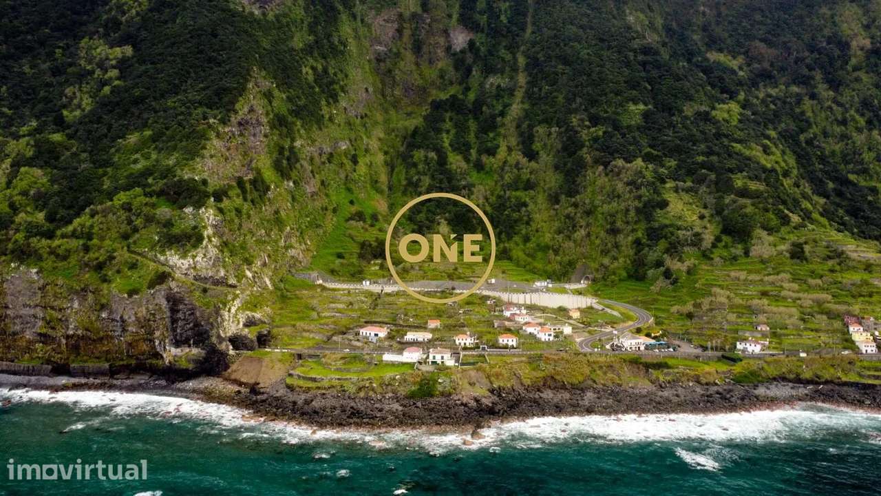 Terreno com 3.124 m² - Grande imagem: 5/18