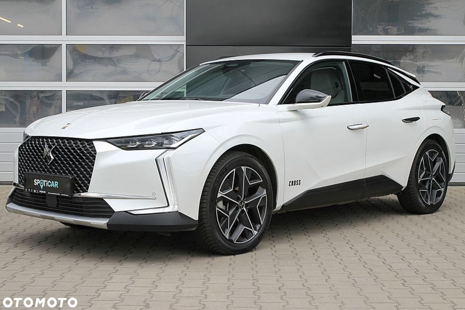 DS Automobiles DS 4 Crossback - 11