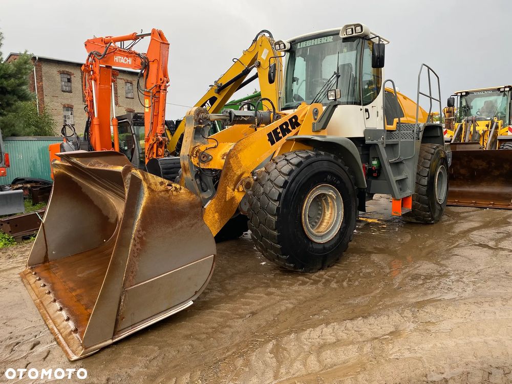 Liebherr L566, 2015 ROK, 11000 MTH, OPONY 70% DOBRE, Z NIEMIEC - 15
