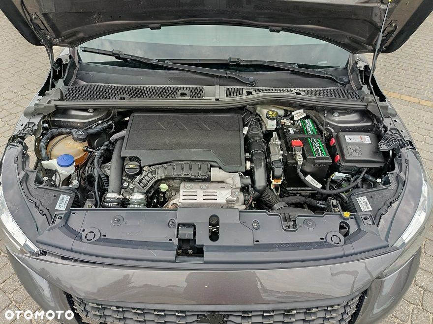 Peugeot 208 - 14